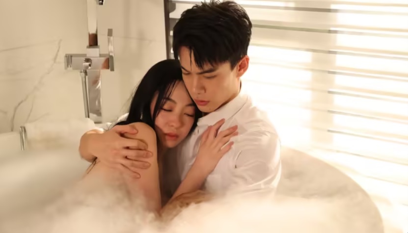 Anh Là Nắng Ấm Ban Trưa Của Em